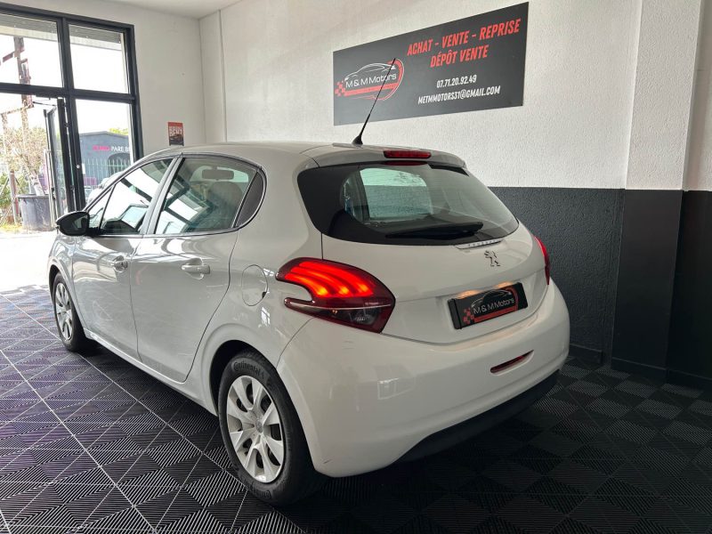 PEUGEOT 208 LIKE 1.0 68