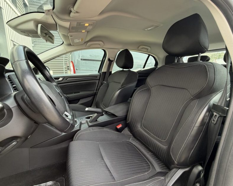 RENAULT MEGANE IV  - 115 ch - 1.5 BLUE DCI - Distribution faite - Entretien complet Renault - Diesel