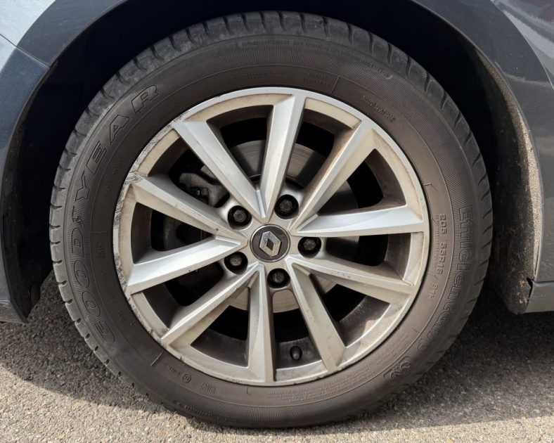 RENAULT MEGANE IV  - 115 ch - 1.5 BLUE DCI - Distribution faite - Entretien complet Renault - Diesel