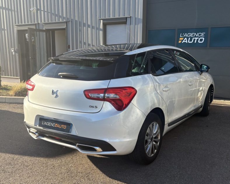 DS DS 5 1.6 D 120ch So Chic - SUIVI COMPLET - CAMERA DE RECUL