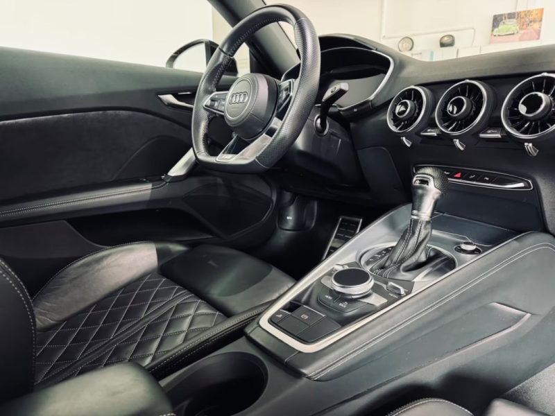 AUDI TT ROADSTER 45 TFSI S-LINE 