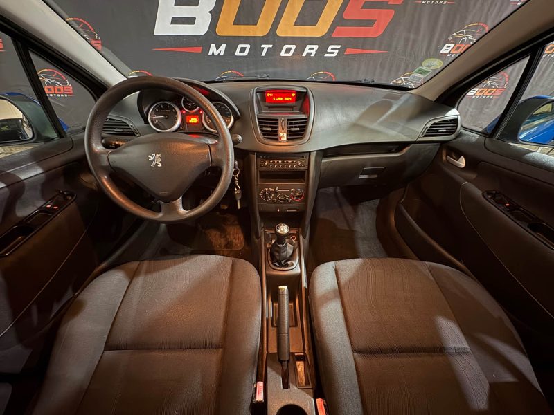 PEUGEOT 207 1.4E 16V 90ch Executive