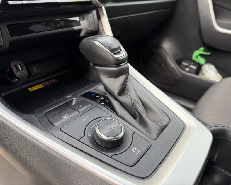 Toyota RAV4 2.5 Hybride 222ch Dynamic AWD-i MY22 - 2emes mains - ENTRETIEN COMPLET