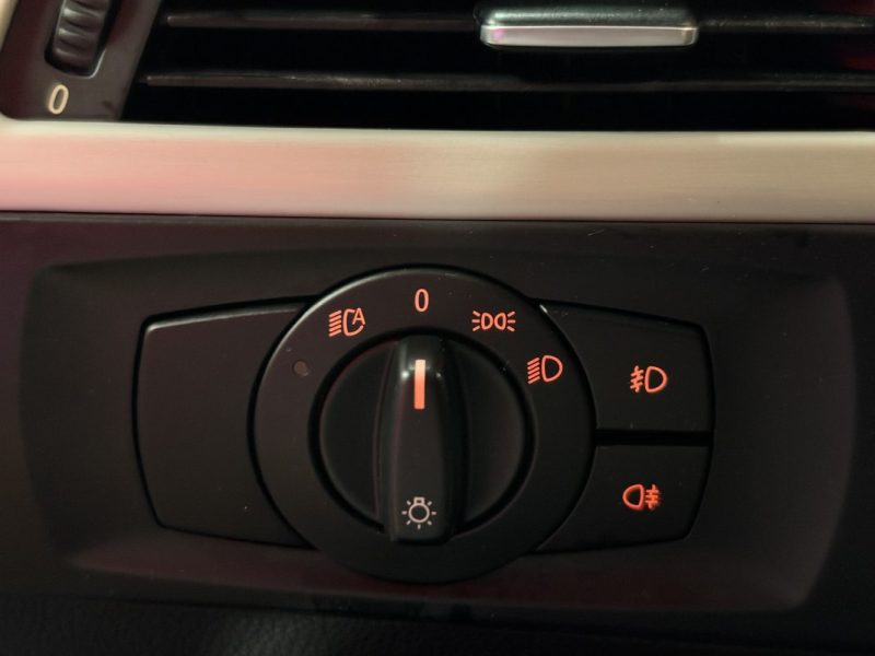 🟢  Bmw serie 3 318 i 143 cv Ecran Gps  Sièges chauffants Toit ouvrant