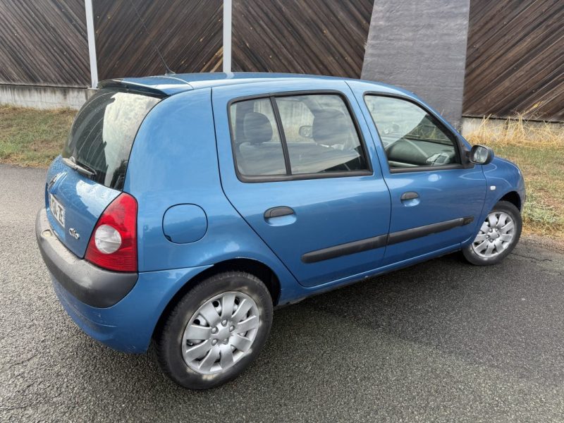 RENAULT CLIO II 1.5 DCI 65 CV 5 portes