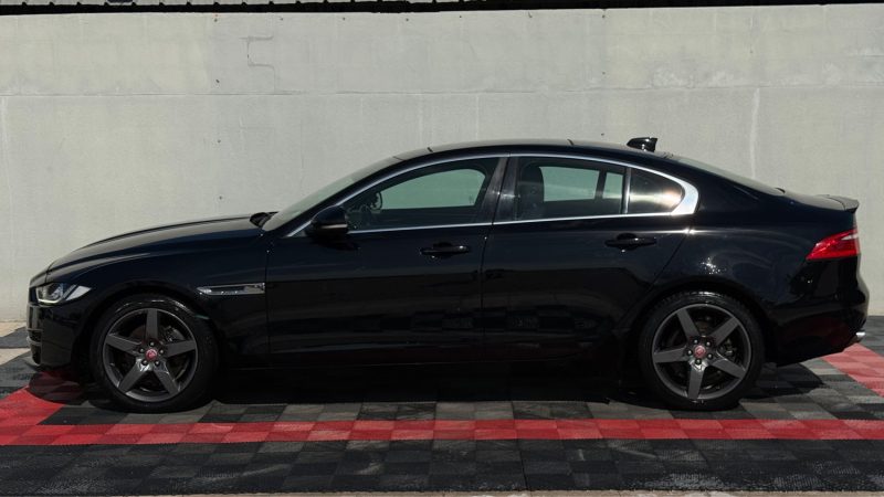 JAGUAR XE 2.0L D 180 PURE BA 2016