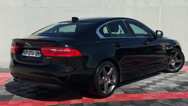 JAGUAR XE 2.0L D 180 PURE BA 2016