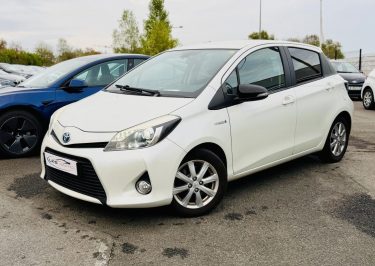TOYOTA YARIS III 1.5 HYBRID 100h STYLE