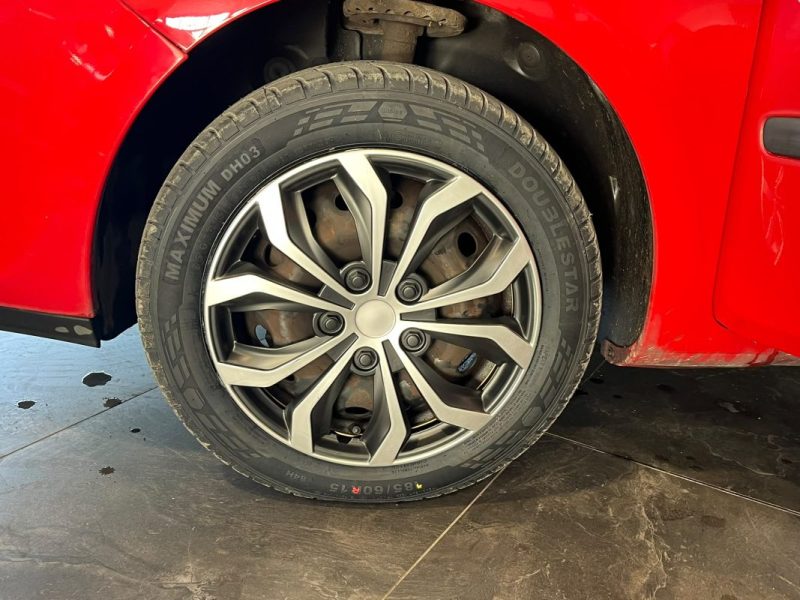 🔹Renault Clio 3 1.5 DCI 75Ch 5 portes Authentique -* 🧊 Climatisation  * 📻 Autoradio 