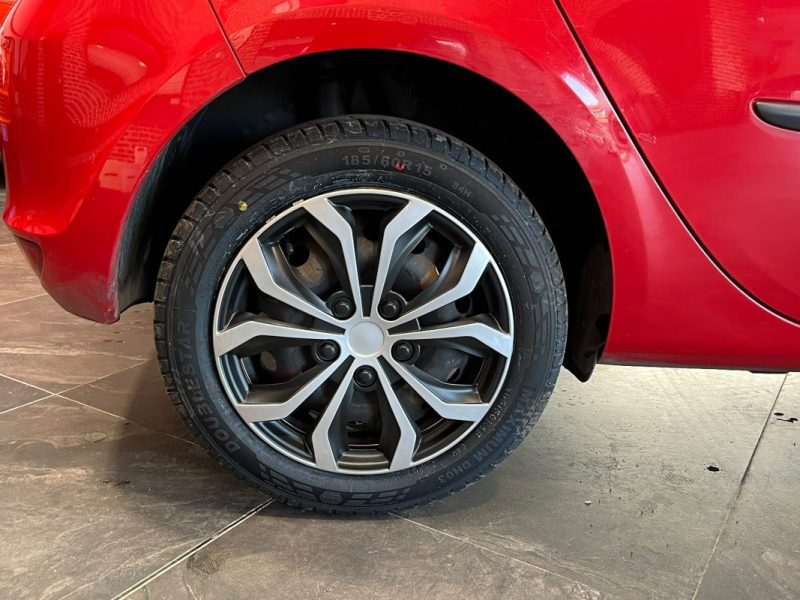 🔹Renault Clio 3 1.5 DCI 75Ch 5 portes Authentique -* 🧊 Climatisation  * 📻 Autoradio 