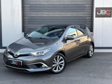 TOYOTA AURIS  HYBRIDE 136H DESIGN - TOIT PANORAMIQUE - CAMÉRA DE RECUL- SIÉGE CUIR CHAUFFANT