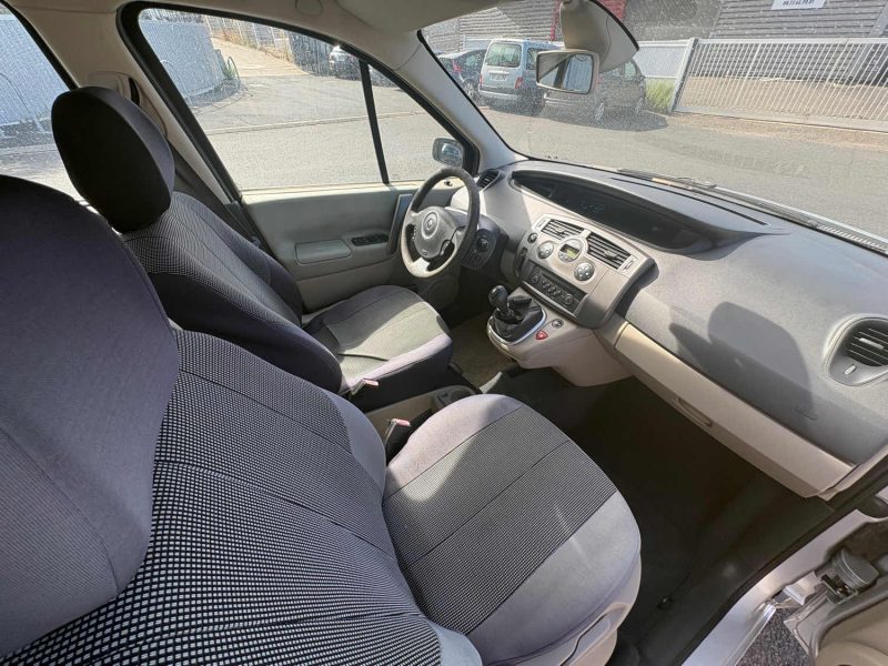 RENAULT SCENIC 2 PHASE 2  AUTHENTIQUE 1.6 16V 2007