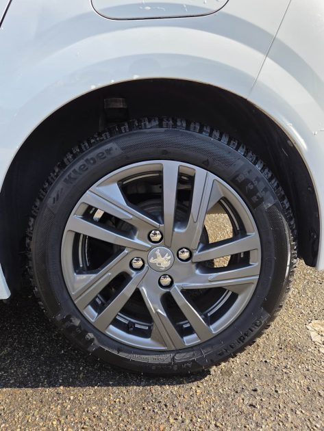✅PEUGEOT 208 1.2 BVM5 ACTIVE 75ch S&S PREMIERE MAIN✅