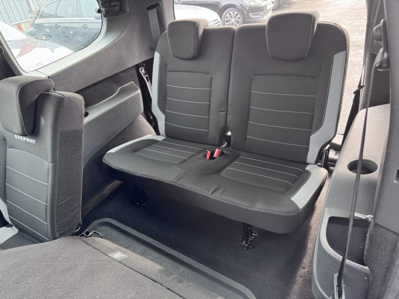 DACIA LODGY STEPWAY 1.2 TCE 115 CV DIN ET 6CV FISCAUX  