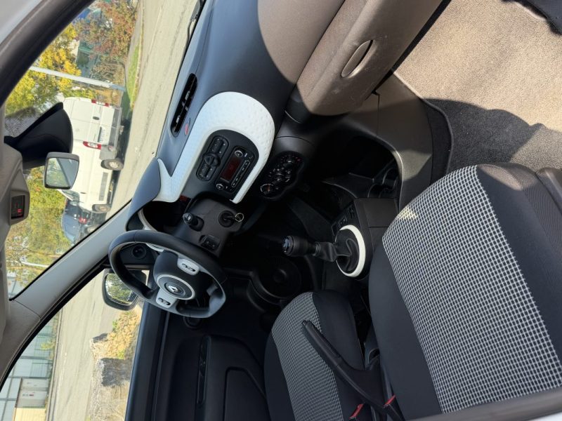RENAULT TWINGO III 1.0 SCE 65 2019