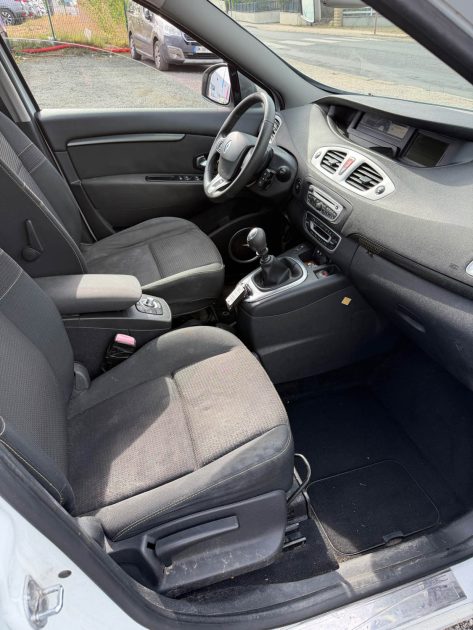 RENAULT SCENIC 1.6 DCI 130