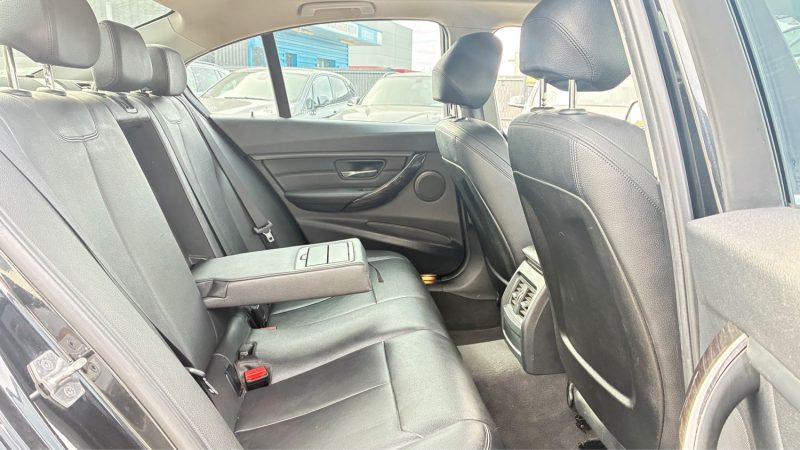 BMW SERIE 3 320DA 184CH LUXURY