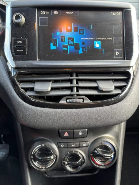 PEUGEOT 208 I 1.2 PURETECH 2015