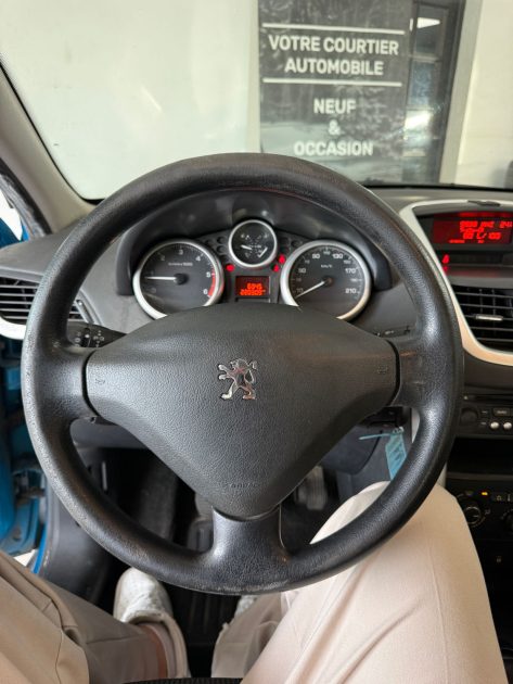 PEUGEOT 207 1.4 HDI 68ch - DISTRIBUTION NEUVE - RÉVISÉE - GARANTIE 3 MOIS