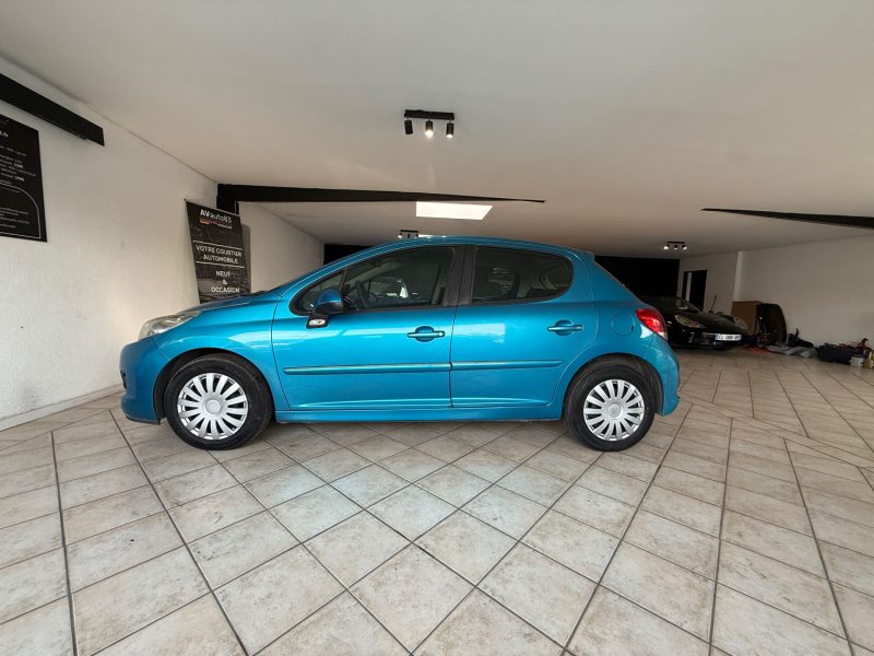 PEUGEOT 207 1.4 HDI 68ch - DISTRIBUTION NEUVE - RÉVISÉE - GARANTIE 3 MOIS