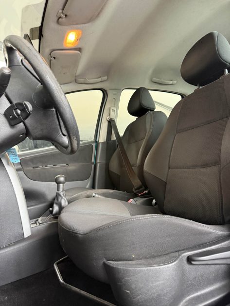 PEUGEOT 207 1.4 HDI 68ch - DISTRIBUTION NEUVE - RÉVISÉE - GARANTIE 3 MOIS