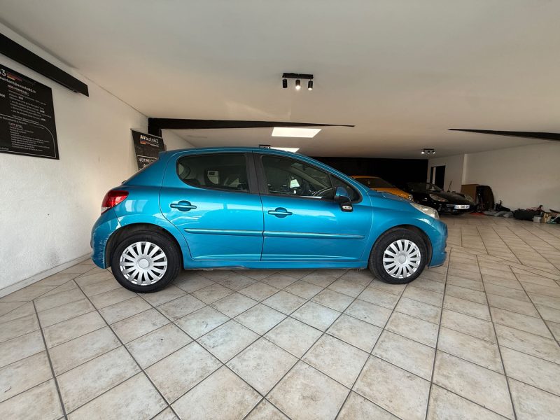PEUGEOT 207 1.4 HDI 68ch - DISTRIBUTION NEUVE - RÉVISÉE - GARANTIE 3 MOIS