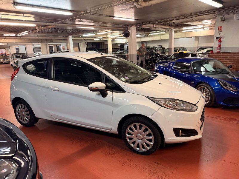 FORD FIESTA VI 1.25 82ch TITANIUM 