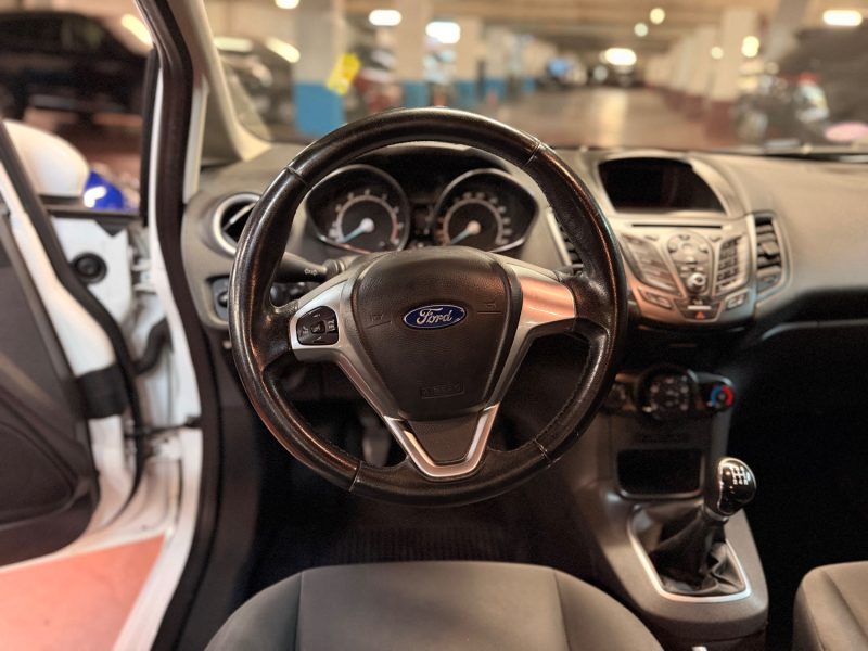 FORD FIESTA VI 1.25 82ch TITANIUM 