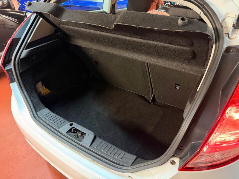 FORD FIESTA VI 1.25 82ch TITANIUM 