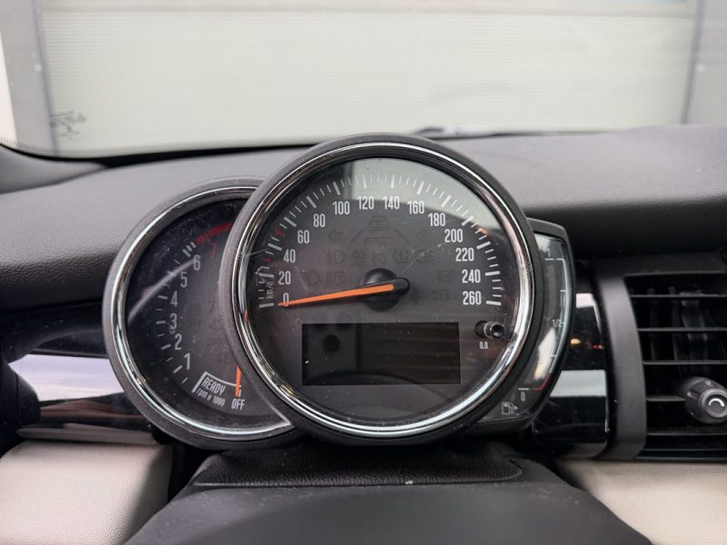 MINI Cooper 136 ch BVA7 – Finition BLACKFRIARS- Toit ouvrant - Caméra - ENTRETIEN COMPLET