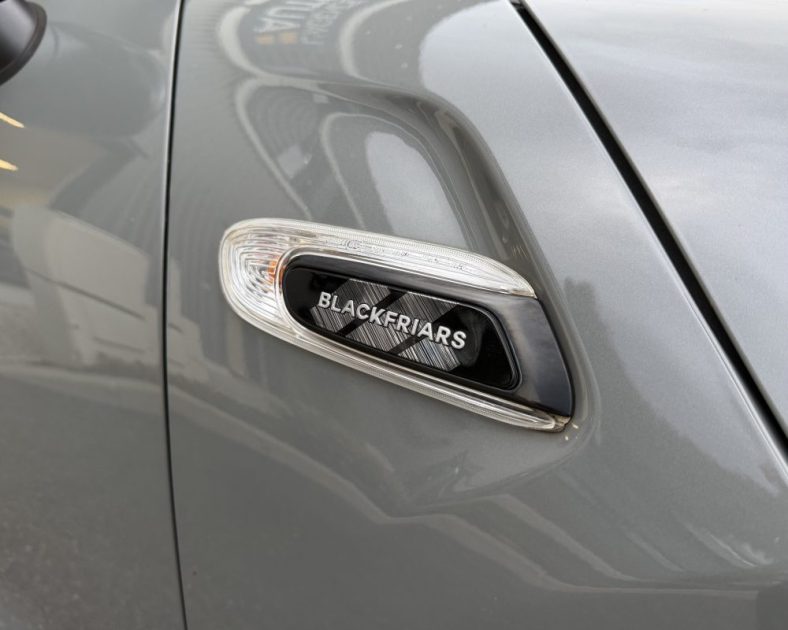 MINI Cooper 136 ch BVA7 – Finition BLACKFRIARS- Toit ouvrant - Caméra - ENTRETIEN COMPLET