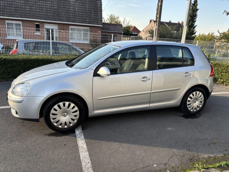 VOLKSWAGEN GOLF V 1.6 2007