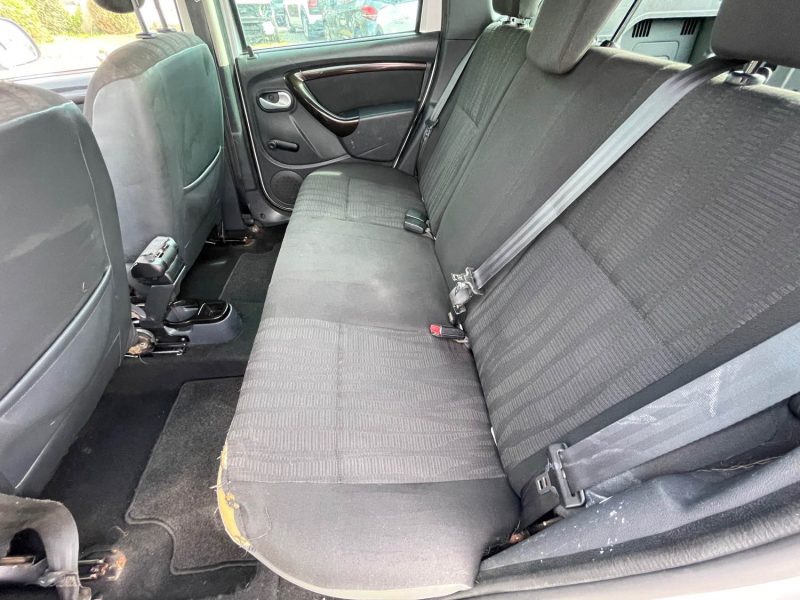 DACIA DUSTER 1.5 DCI 110 CH 4X4 LAUREATE 2012