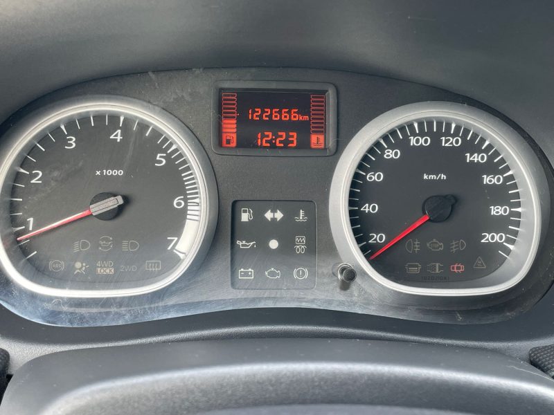 DACIA DUSTER 1.5 DCI 110 CH 4X4 LAUREATE 2012