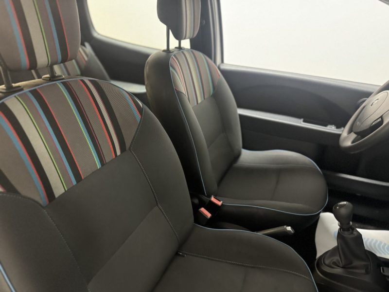 RENAULT TWINGO II 1.2 75 16V AUTHENTIQUE 2012