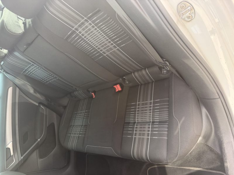 VOLKSWAGEN GOLF 1.6 TDI 105 LOUNGE 2015
