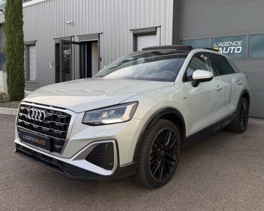 AUDI Q2 35 TFSI 150CH - S LINE - Toit ouvrant - 1er main - Couleur exclusive - Garantie Audi