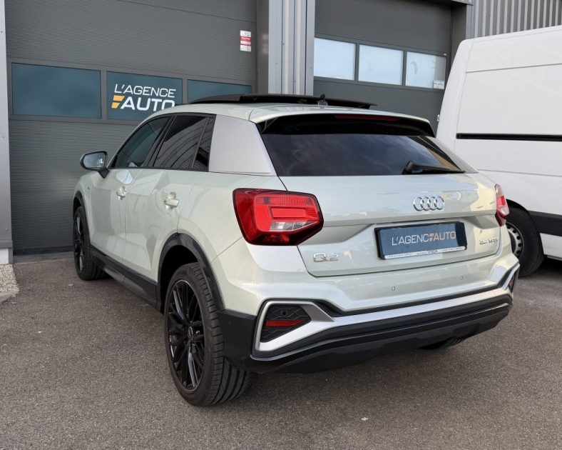 AUDI Q2 35 TFSI 150CH - S LINE - Toit ouvrant - 1er main - Couleur exclusive - Garantie Audi