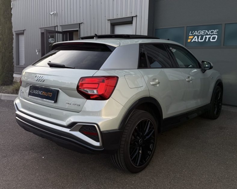 AUDI Q2 35 TFSI 150CH - S LINE - Toit ouvrant - 1er main - Couleur exclusive - Garantie Audi