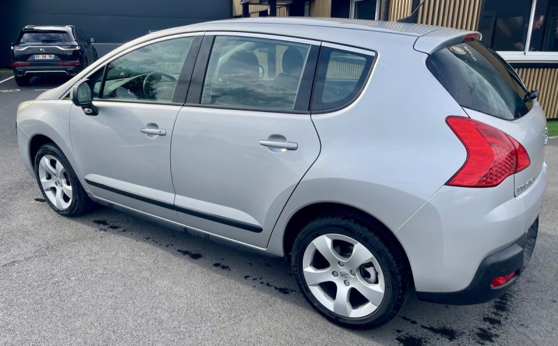 PEUGEOT 3008 1.6 HDI 115CH ACTIVE 2013