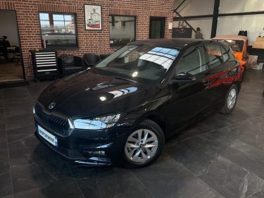 SKODA FABIA 1.0 TSI 116Ch 🛡️ Front Assist 📱 CarPlay ❄️ Garantie