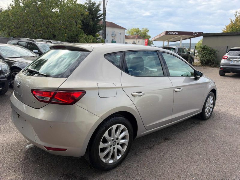 SEAT  LEON  1.2 TSI 105 STYLE 5P 