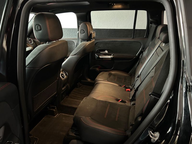 MERCEDES BENZ GLB 200 AMG LINE 7 PLACES