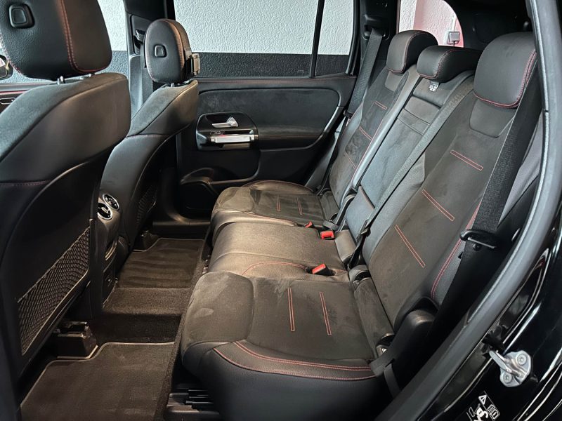 MERCEDES BENZ GLB 200 AMG LINE 7 PLACES