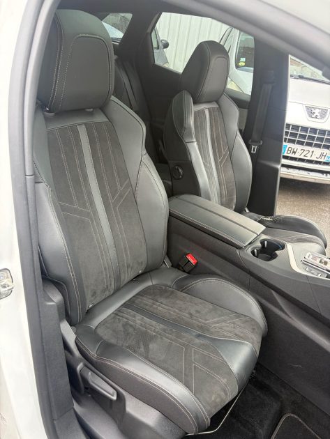 PEUGEOT 3008 1.5 BLUE HDI 130ch GT EAT8 PH2