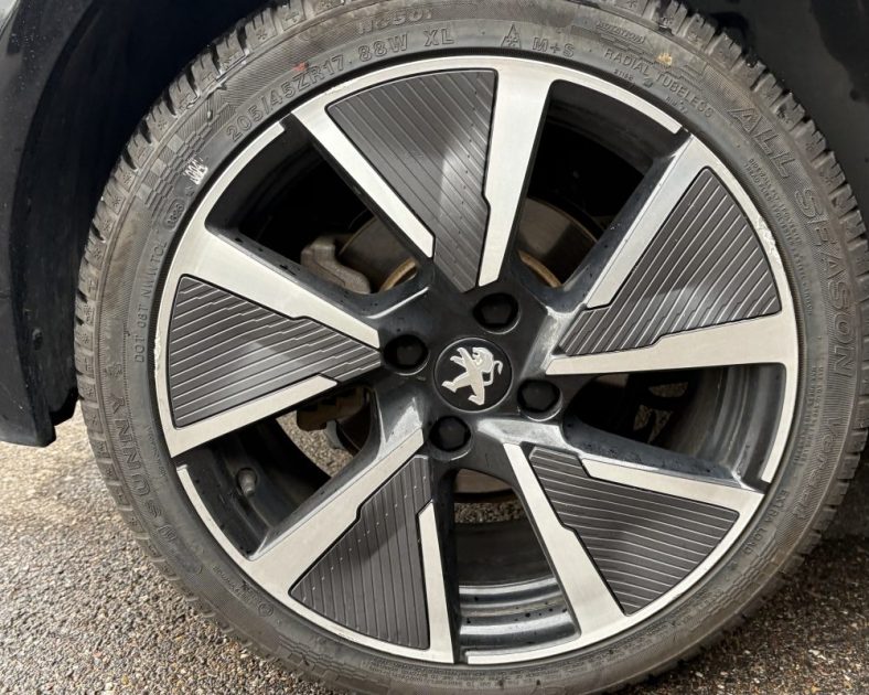 Peugeot e-208 GT 100% Électrique 2020 — Entretien COMPLET - Batterie GARANTIE - Pneus avant neuf