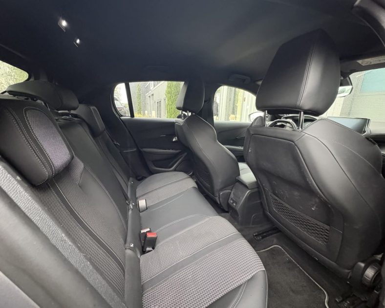 Peugeot e-208 GT 100% Électrique 2020 — Entretien COMPLET - Batterie GARANTIE - Pneus avant neuf