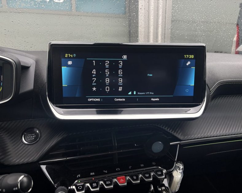 Peugeot e-208 GT 100% Électrique 2020 — Entretien COMPLET - Batterie GARANTIE - Pneus avant neuf