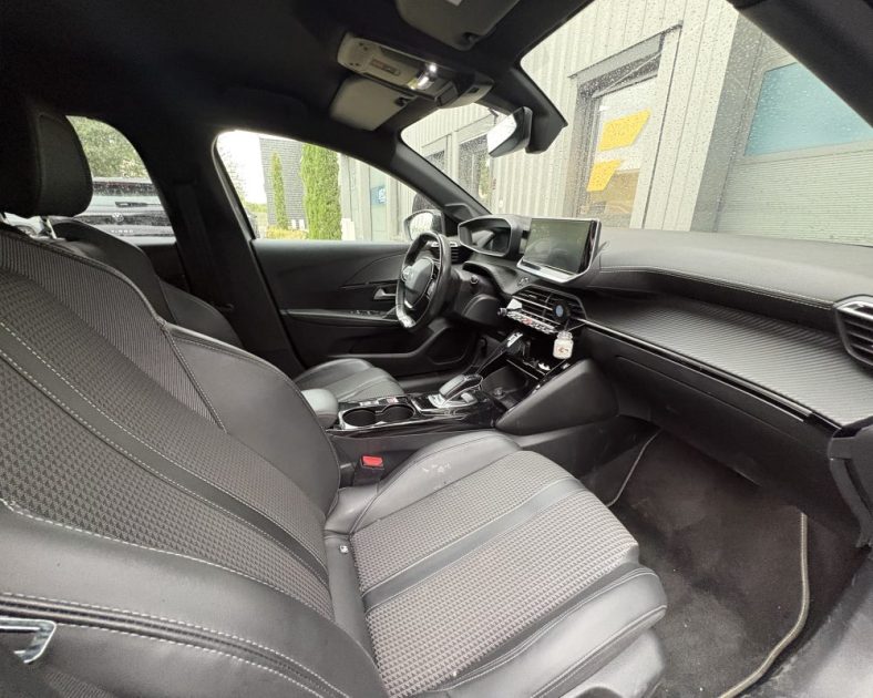 Peugeot e-208 GT 100% Électrique 2020 — Entretien COMPLET - Batterie GARANTIE - Pneus avant neuf
