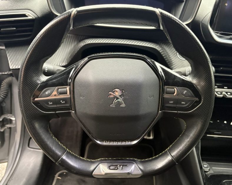 Peugeot e-208 GT 100% Électrique 2020 — Entretien COMPLET - Batterie GARANTIE - Pneus avant neuf